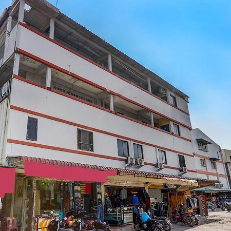 Oyo 92322 Hasan House Syariahnearpelabuhan Feri Harbor Bay Nagoya Ngoại thất bức ảnh